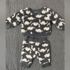 Baby Cat and Jack NB set, grey with white dinosaurs, never worn.